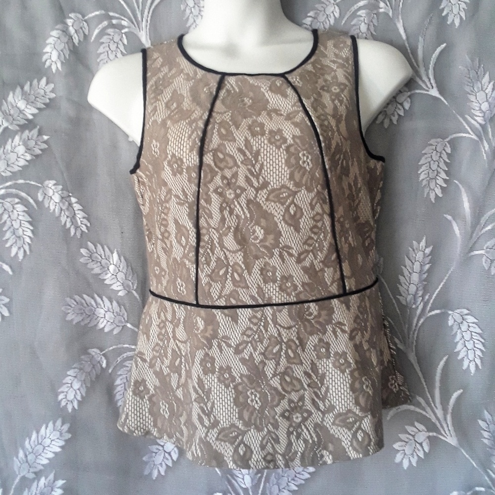 Weston Wear Large Sleeveless Top